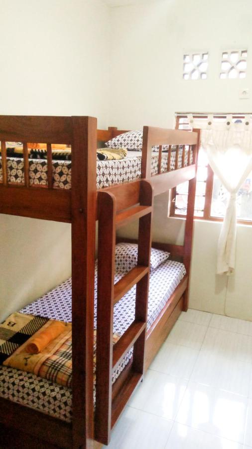 Ngampilan Backpacker Hostel Yogyakarta Dış mekan fotoğraf