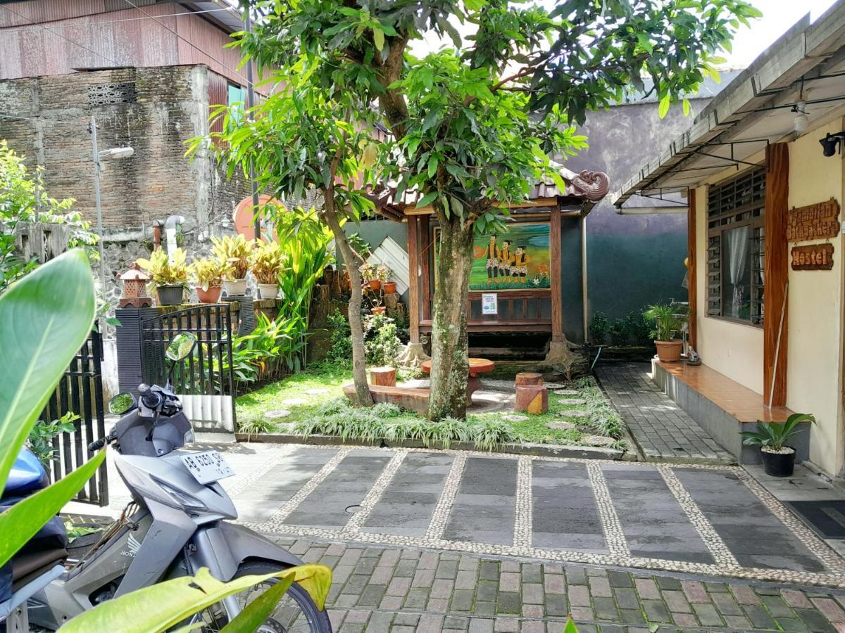 Ngampilan Backpacker Hostel Yogyakarta Dış mekan fotoğraf