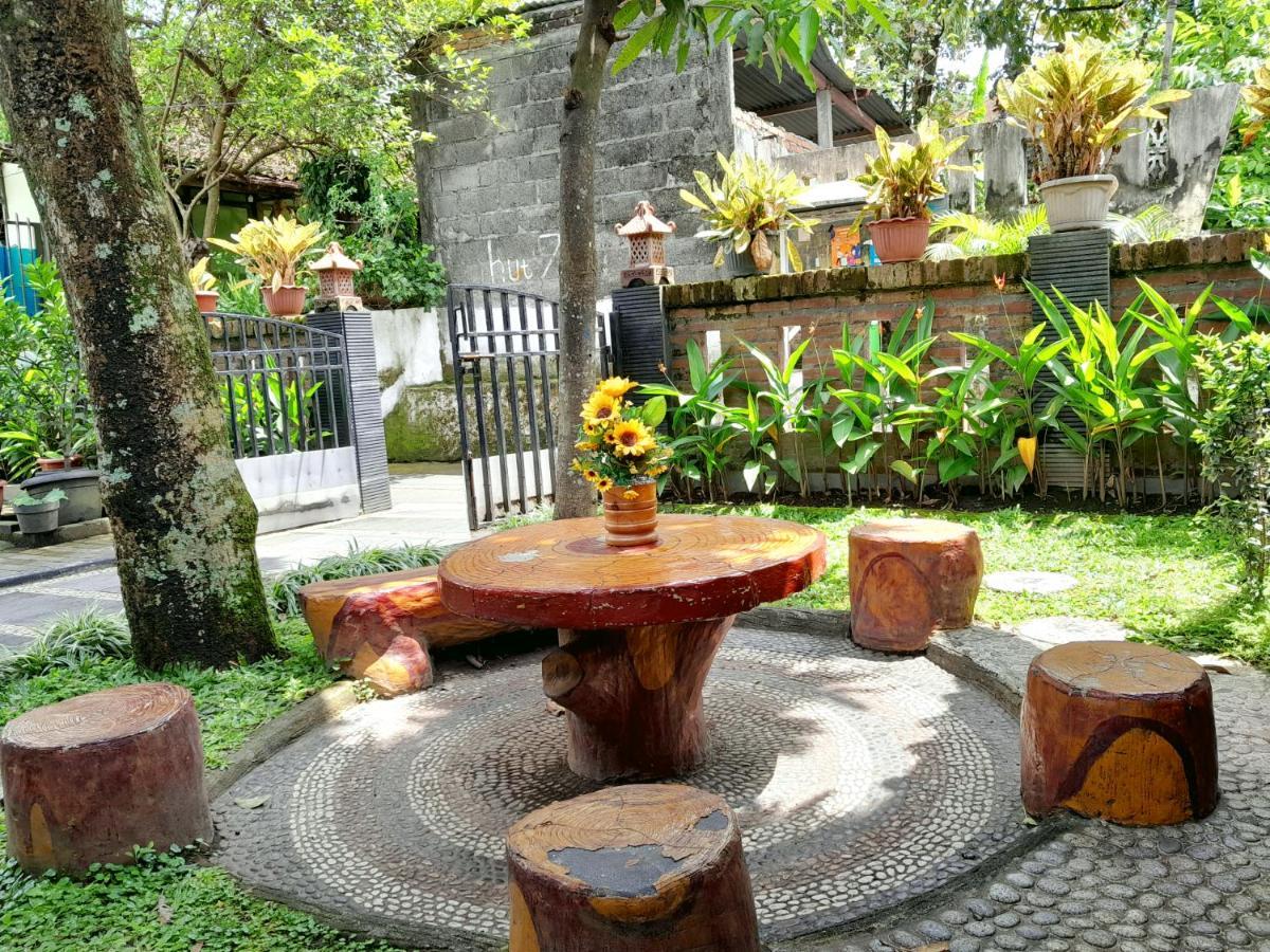 Ngampilan Backpacker Hostel Yogyakarta Dış mekan fotoğraf